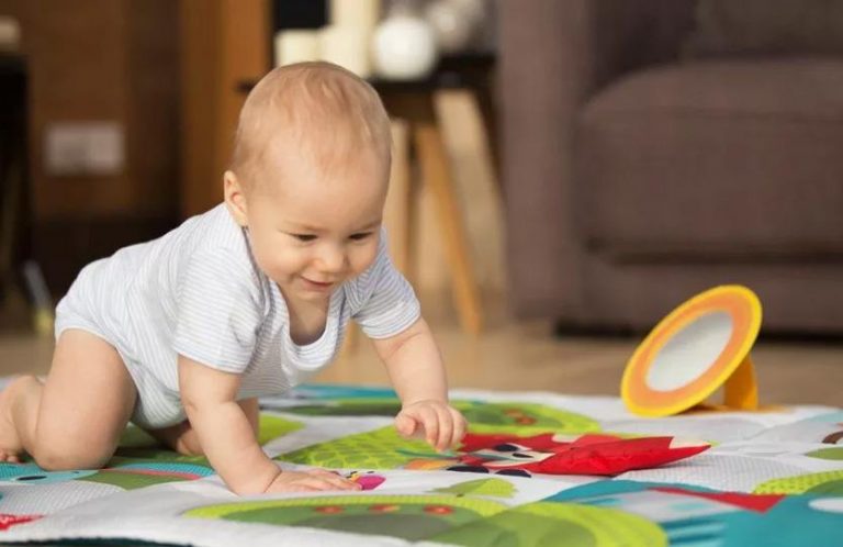 Los mejores juguetes para bebés recién nacidos